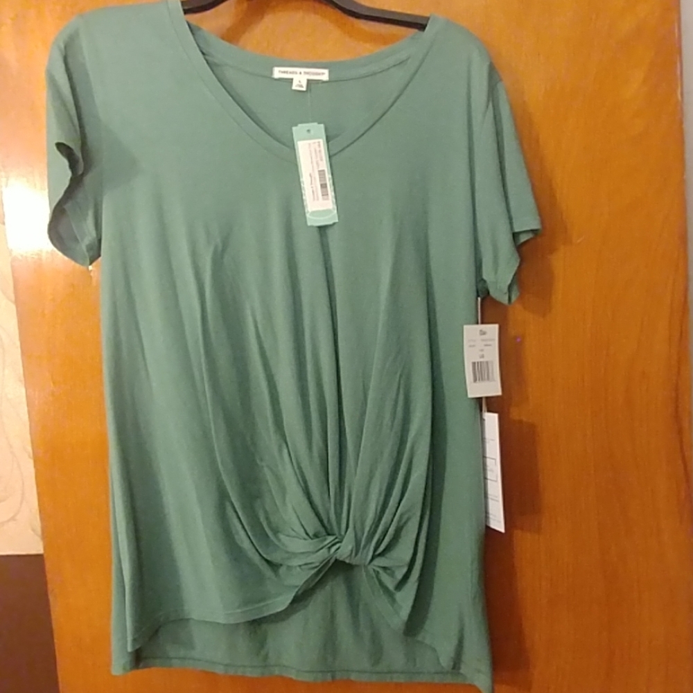 Knot front short sleeve